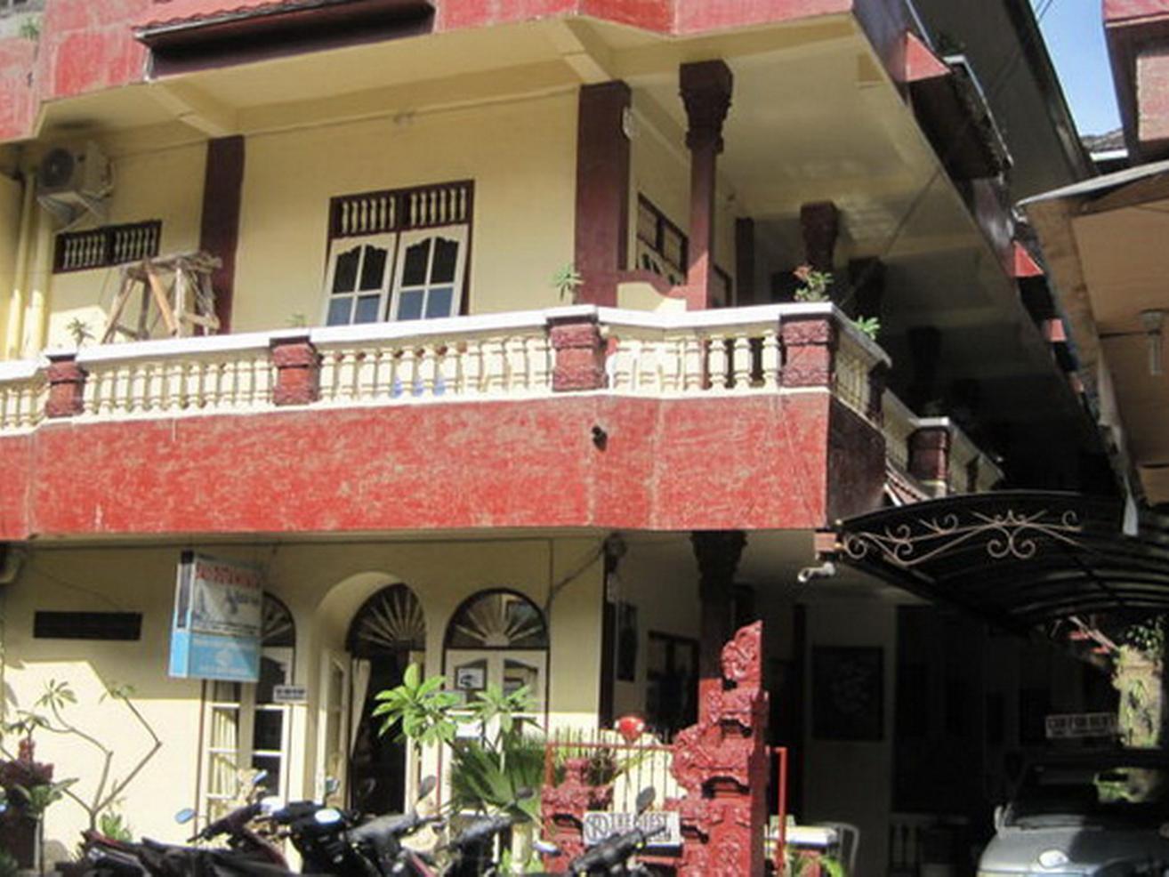Bali Duta Wisata Wisma tamu Kuta (Bali)